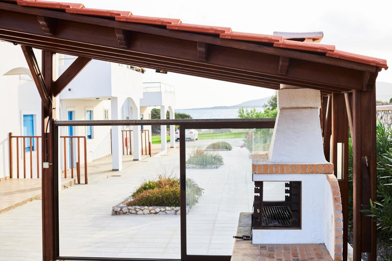 Nerida Beachfront Villas Plimíri Kültér fotó
